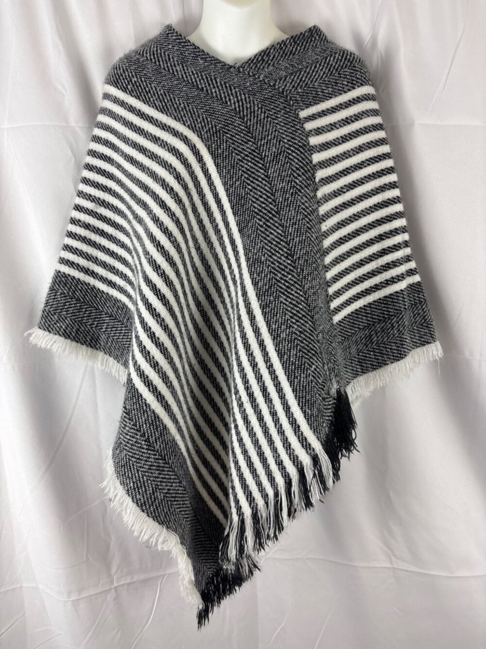 Boho Black White Striped Asymmetrical Poncho Sweater Cloak M READ Description